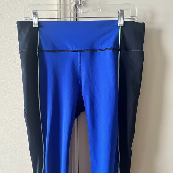 Athleta Velocity Colorblock Capri Leggings / Blue-Black / Medium - Picture 4 of 8
